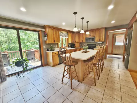 Kitchen - 27 Independence Dr, Windham, ME 04062 photo 1 of 10
