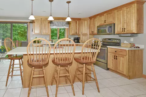 Kitchen - 27 Independence Dr, Windham, ME 04062 photo 6 of 10