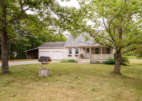 9 Pine Acres Dr, Cornish, ME 04020