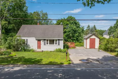 67 Fowler Rd, Cape Elizabeth, ME 04107