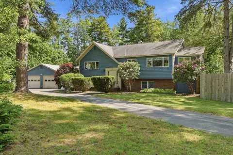 11 Cascade Rd, Old Orchard Beach, ME 04064