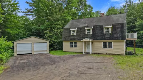 173 County Woods Rd, Newport, ME 04953