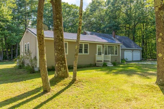8 Terry St, Gorham, ME 04038