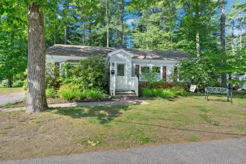 46 Intrepid St, Brunswick, ME 04011