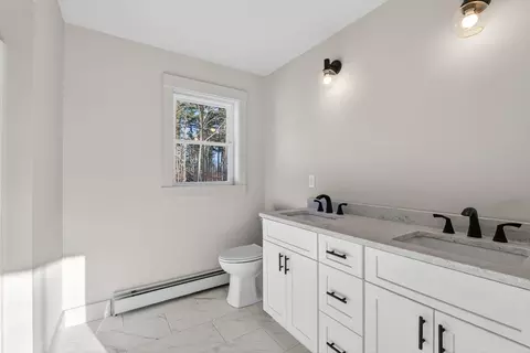 Bath - 49 Lochwood Dr, Gorham, ME 04038 photo 4 of 4