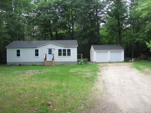 178 Number Six Rd E, Oxford, ME 04270