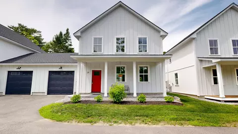 25 Magnolia Ln #25, Gardiner, ME 04345
