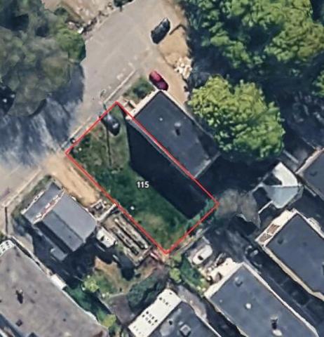 115 Shawmut St, Lewiston, ME 04240