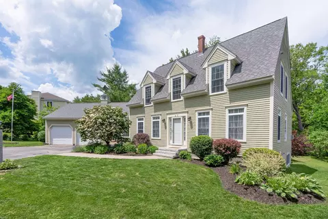 43 Alice Ct, Portland, ME 04103