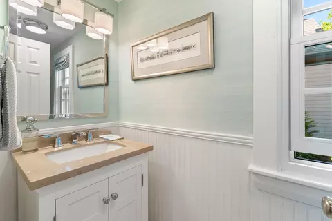 Bath - 240 Shore Rd, Ogunquit, ME 03907 photo 1 of 4
