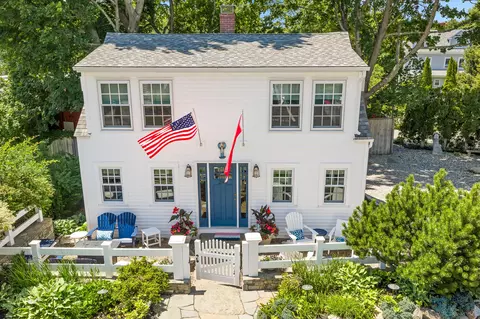 240 Shore Rd, Ogunquit, ME 03907