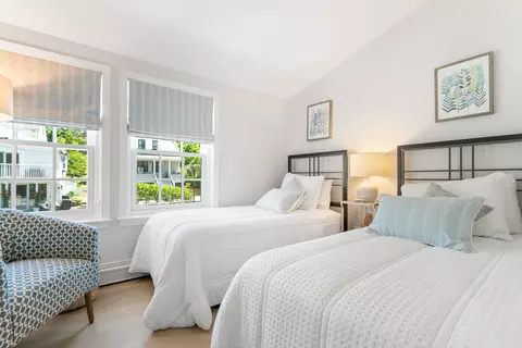 Bedroom - 240 Shore Rd, Ogunquit, ME 03907 photo 1 of 3