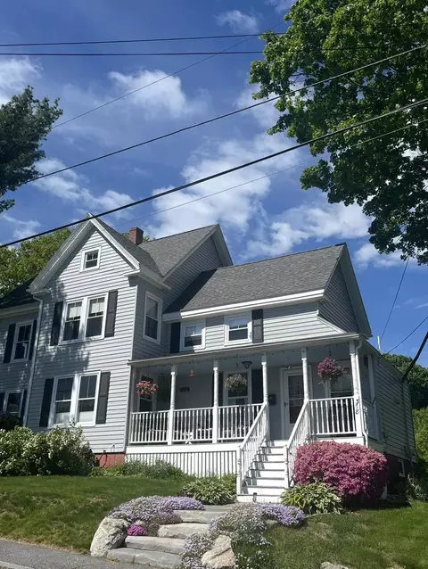 Exterior - 378 Middle St, Bath, ME 04530 photo 1 of 12
