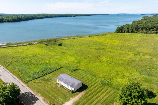 484 Woodside Rd, Brunswick, ME 04011