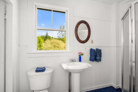 Bath - 441 Main St, Thomaston, ME 04861 photo 1 of 3