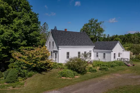 Exterior - 441 Main St, Thomaston, ME 04861 photo 12 of 41