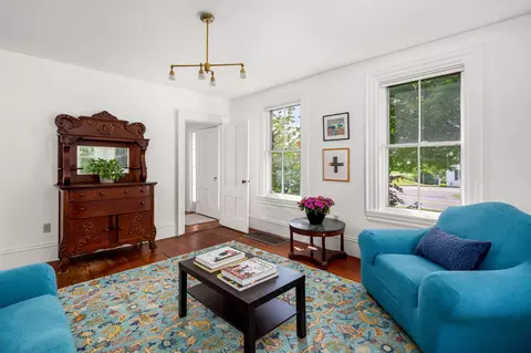 Living - 441 Main St, Thomaston, ME 04861 photo 2 of 4