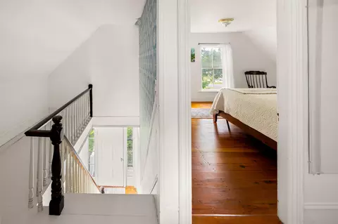 Entry Way - 441 Main St, Thomaston, ME 04861 photo 12 of 12