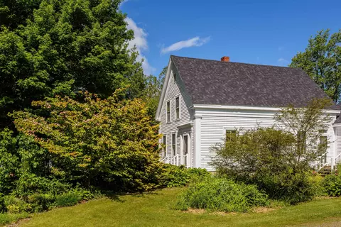Exterior - 441 Main St, Thomaston, ME 04861 photo 9 of 41