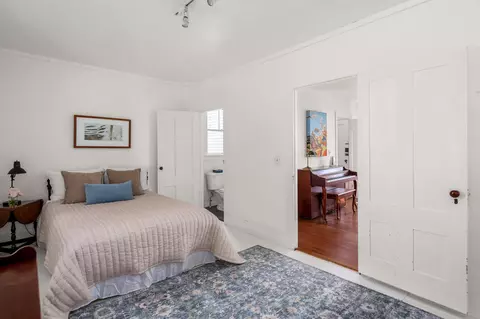 Bedroom - 441 Main St, Thomaston, ME 04861 photo 2 of 11