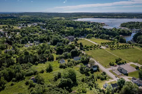 View/Area - 441 Main St, Thomaston, ME 04861 photo 5 of 11