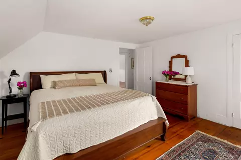 Bedroom - 441 Main St, Thomaston, ME 04861 photo 6 of 11