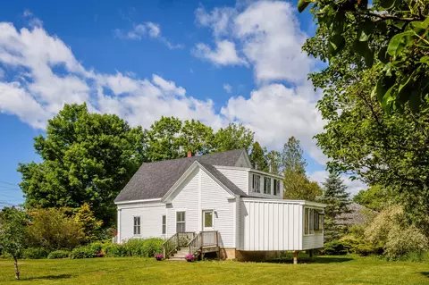 Exterior - 441 Main St, Thomaston, ME 04861 photo 3 of 41