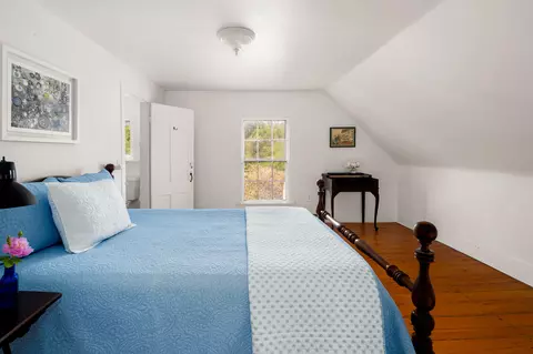 Bedroom - 441 Main St, Thomaston, ME 04861 photo 8 of 11