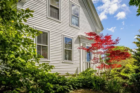 Exterior - 441 Main St, Thomaston, ME 04861 photo 6 of 41