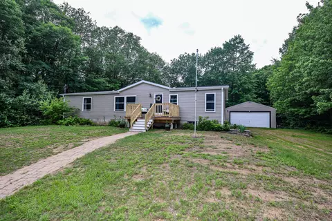 263 Country Club Rd, Sanford, ME 04073