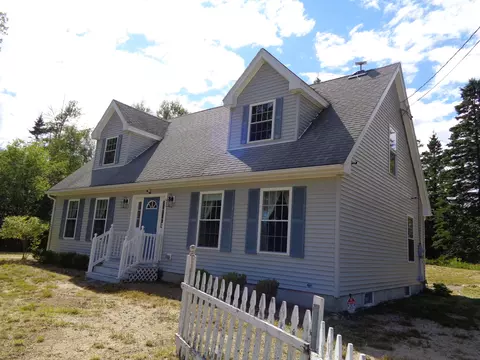 33 Landing Rd, Steuben, ME 04680