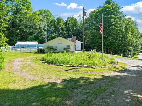 573 Augusta Rd, Belgrade, ME 04917 photo 9