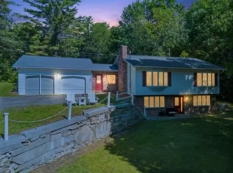 573 Augusta Rd, Belgrade, ME 04917 photo 2