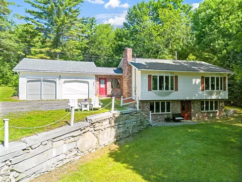 573 Augusta Rd, Belgrade, ME 04917 photo 1