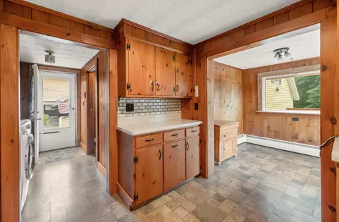 Entry Way - 405 Western Ave, Augusta, ME 04330 photo 3 of 4