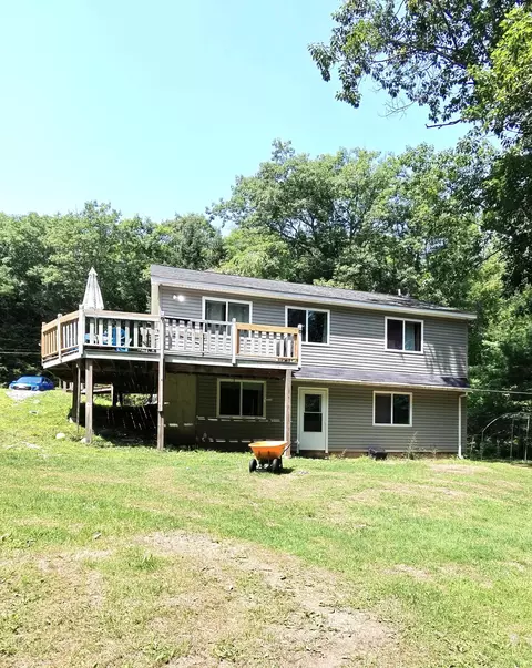 201 Mast Hill Rd, Bucksport, ME 04416