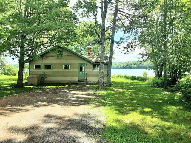 47 Stafford Cir, Newcastle, ME 04553