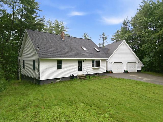 48 Foss Hill Rd, Benton, ME 04901