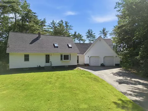 48 Foss Hill Rd, Benton, ME 04901