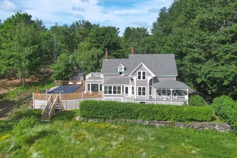 22 Brooks Way, Owls Head, ME 04854