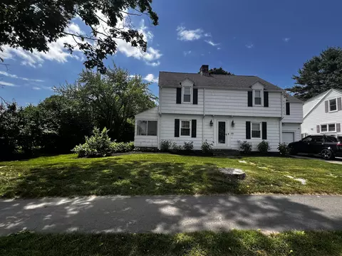 66 Howard St, Bangor, ME 04401