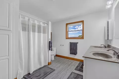 Bath - 18 Bailey Rd, Sidney, ME 04330 photo 1 of 5
