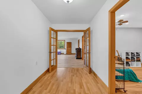 Entry Way - 18 Bailey Rd, Sidney, ME 04330 photo 3 of 4