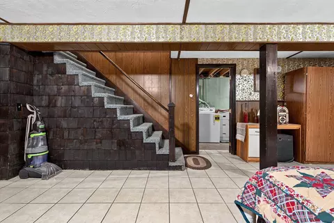 Entry Way - 37 Keith St, Chelsea, ME 04330 photo 2 of 2