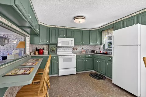 Kitchen - 37 Keith St, Chelsea, ME 04330 photo 1 of 4