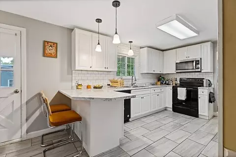 Kitchen - 56 Eustis Pkwy, Waterville, ME 04901 photo 5 of 7
