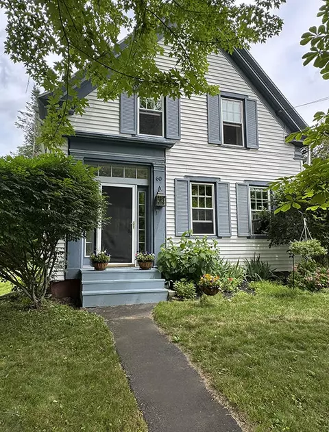 60 Elm St, Gardiner, ME 04345