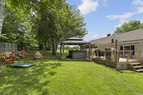 Exterior - 417 Main St, Readfield, ME 04355 photo 6 of 14