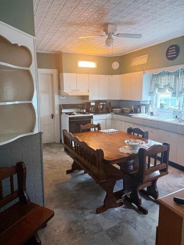 10 Fling St, Brewer, ME 04412