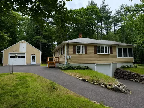 318 Shapleigh Rd, Lebanon, ME 04027